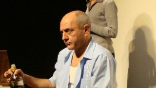 quienquiera que hubiera dormido en esta cama teatro raymond carver texto