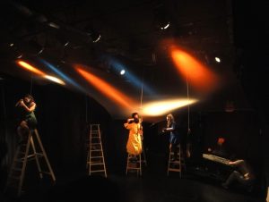 22:22 crónicas de un mundo absurdo teatro lautaro metral autor director