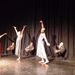 pieza para maniquíes y un actor de reparto teatro gabriel penner