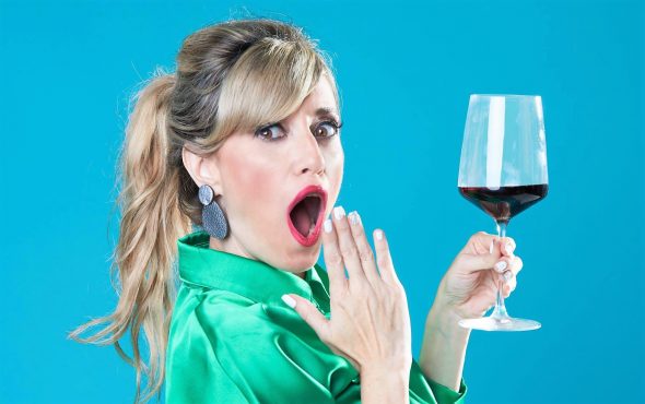 wine up comedy show sheila gonzalez actriz