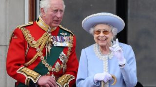 god save the queen himno charles III king elizabeth II queen