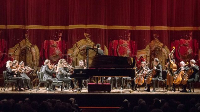 agrupación Mozarteum Argentino institución orquesta de Cámara de Múnich lise de la salle pianista