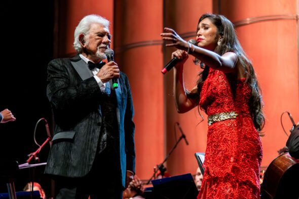Piazzolla Sinfónico concierto tango raúl lavié cantante