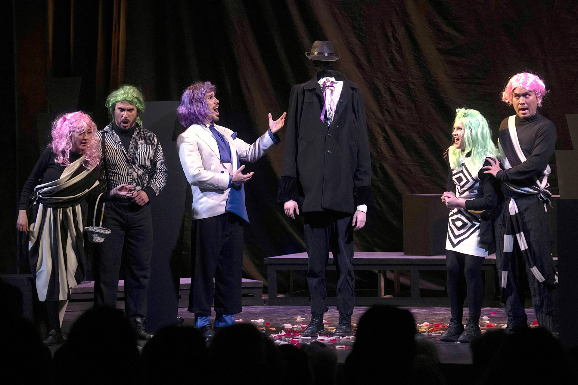 Absurdópera