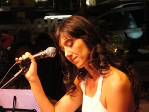 ana moraitis cantante