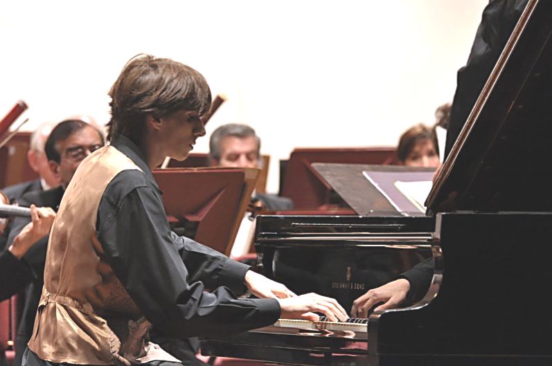 Tomás Alegre pianista Colegio de Escribanos