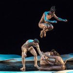 pilobolus compañía danza acrobacia