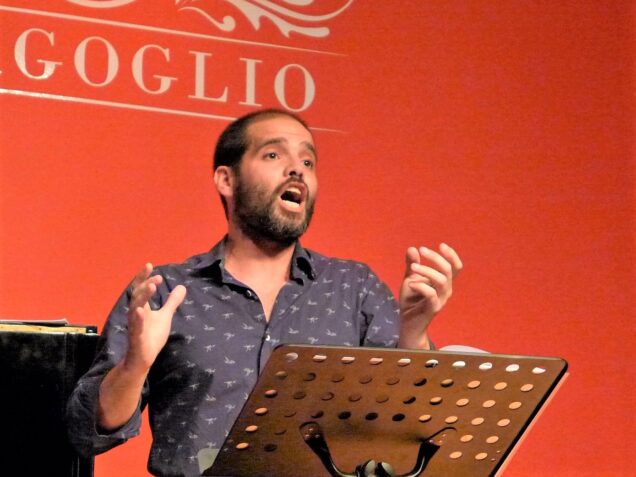 Santiago Martínez tenor una noche italiana recital canzonetta canción