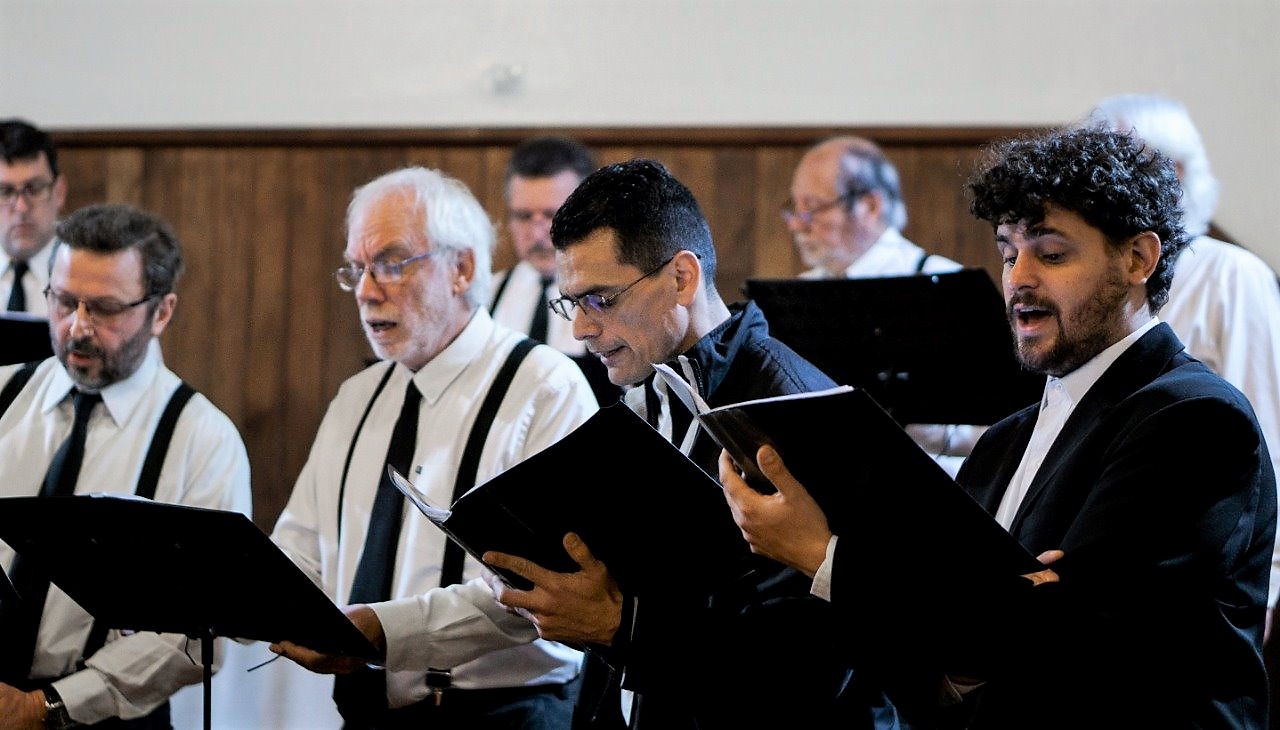 Coro Garçons réquiem de liszt juan camilo stafforini música director