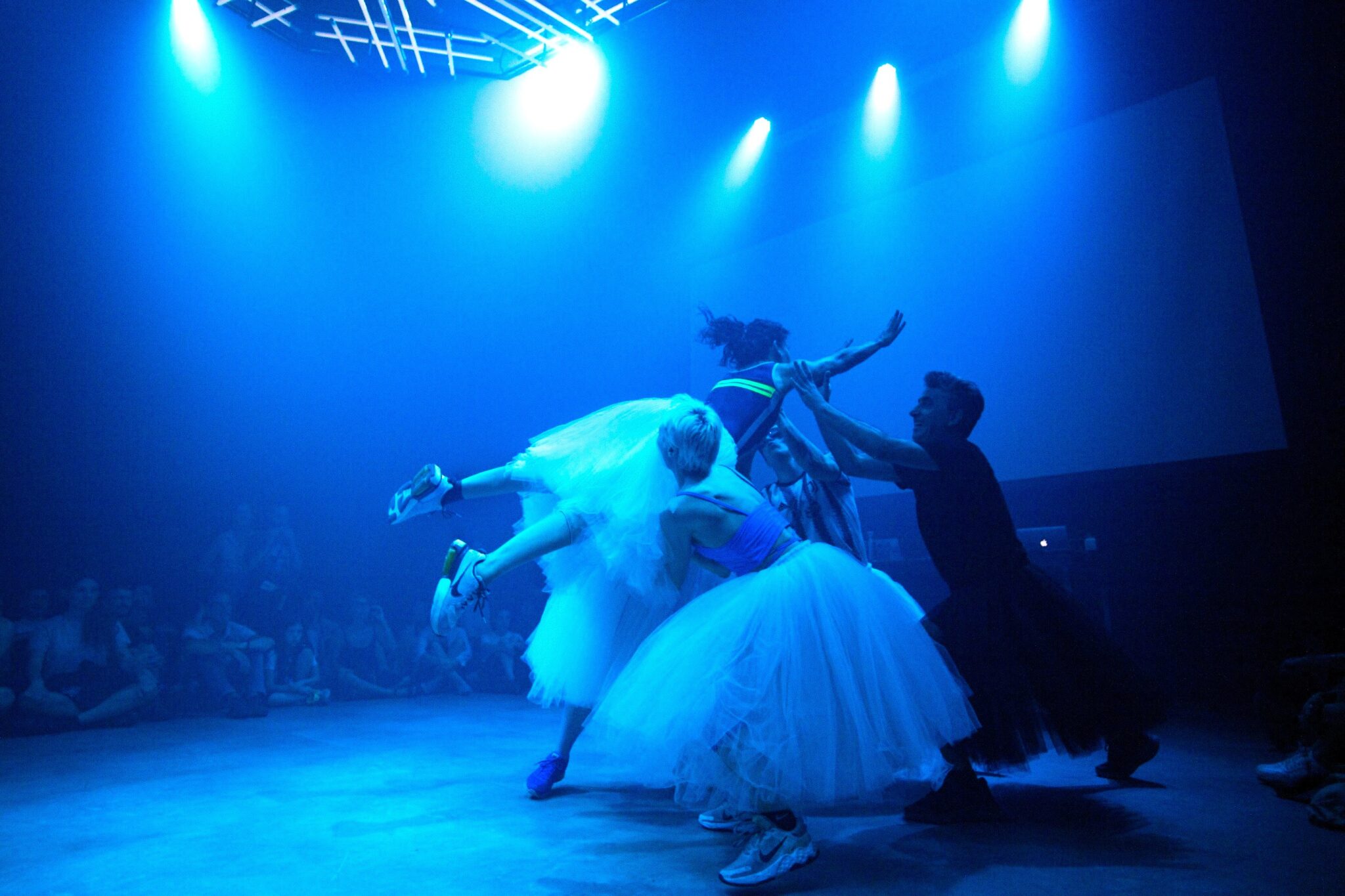 bailarinas incendiadas danza teatro luciana acuña directora