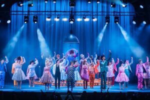 hairspray musical fernando dente director