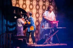 hairspray musical fernando dente director
