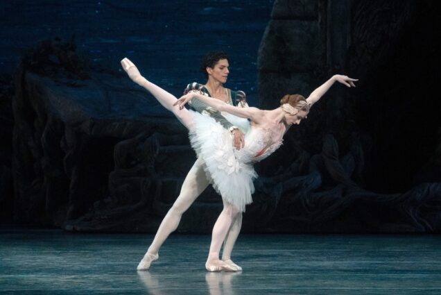 swan lake ballet el lago de los cisnes